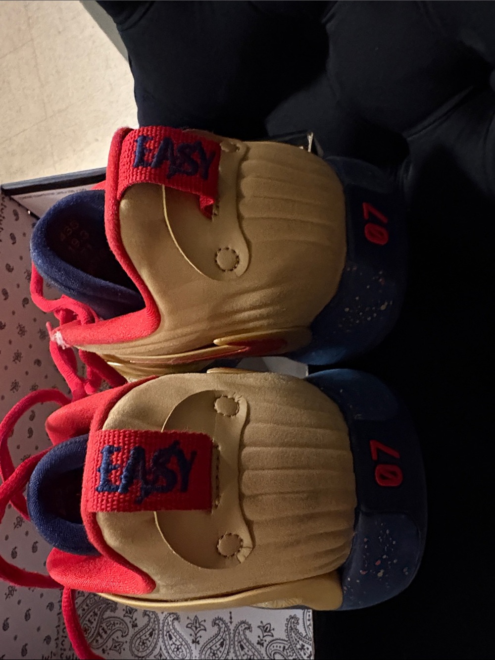 KD15 Basketball Shoes - Gold - Picture 11 of 16